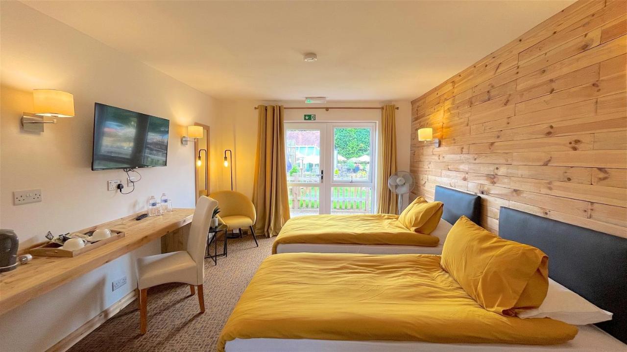 Shenstone Lodge Kidderminster Extérieur photo