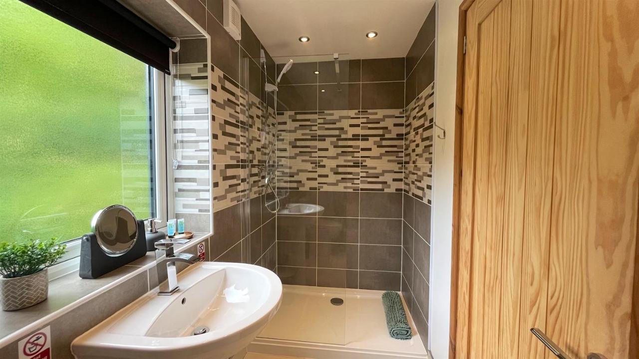 Shenstone Lodge Kidderminster Extérieur photo